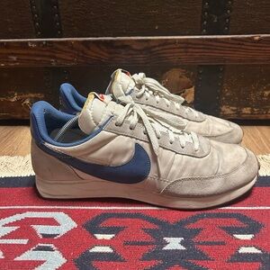Nike Tailwind